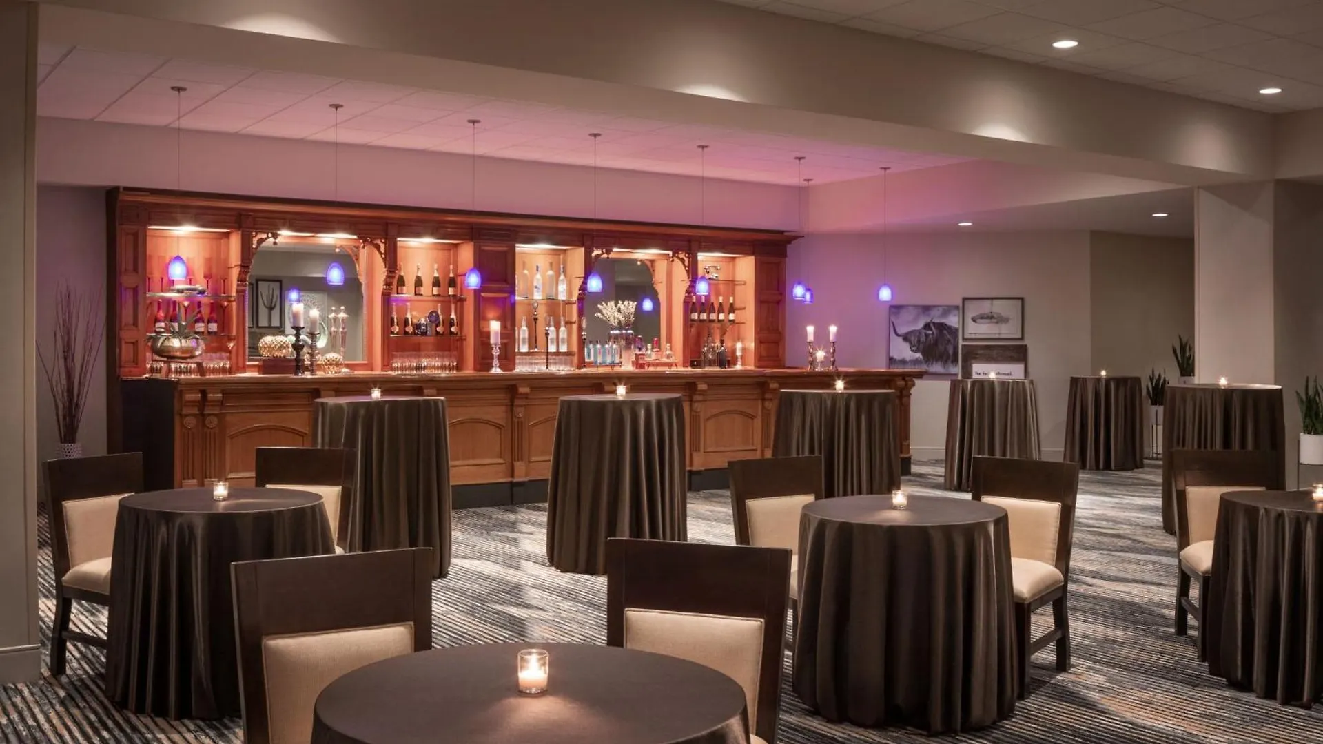 Renaissance Phoenix Downtown Hotel