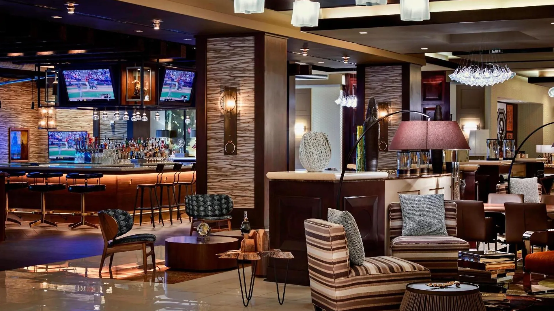 Renaissance Phoenix Downtown Hotel 5*,